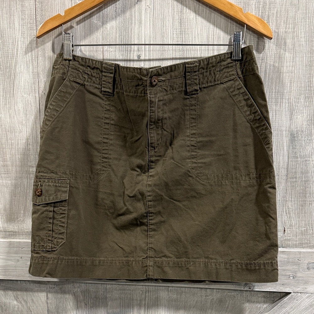 Eddie Bauer women’s size 10 olive green cargo mini skirt U1